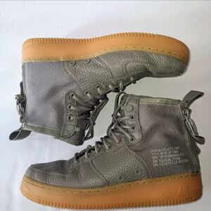 Nike Wmns SF Air Force 1 Mid Dark Stucco. SIZE 9